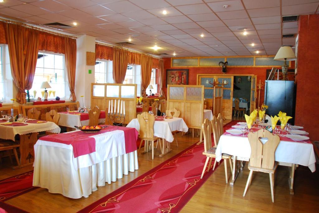 Hotel Dominika Bratislava Eksteriør billede