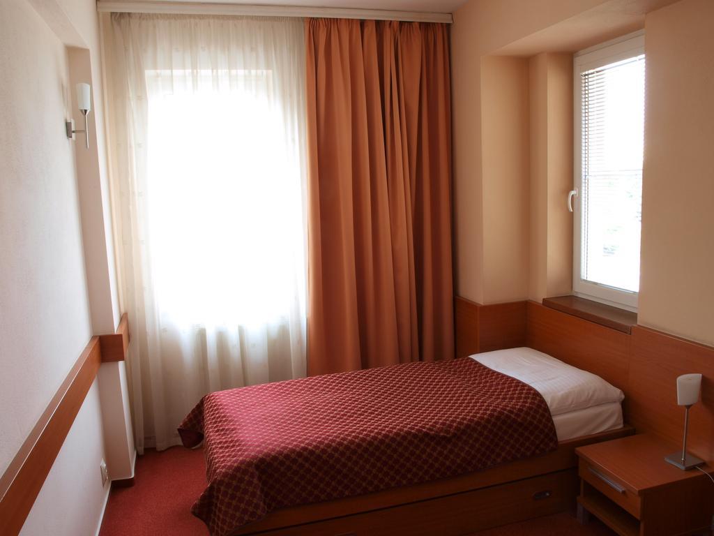 Hotel Dominika Bratislava Eksteriør billede